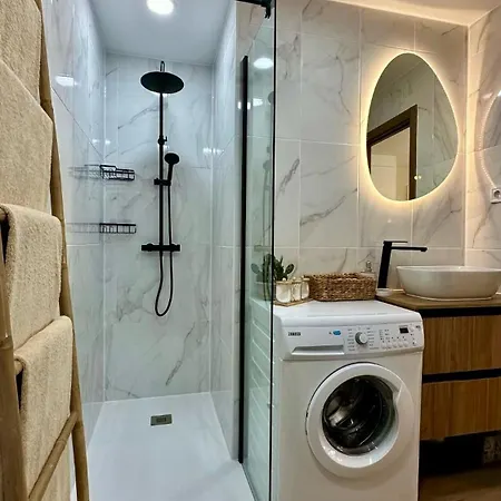 Waves & Pines El Paraiso, Benamara アパート *