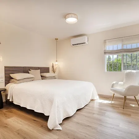 アパート Waves & Pines El Paraiso, Benamara エステポナ