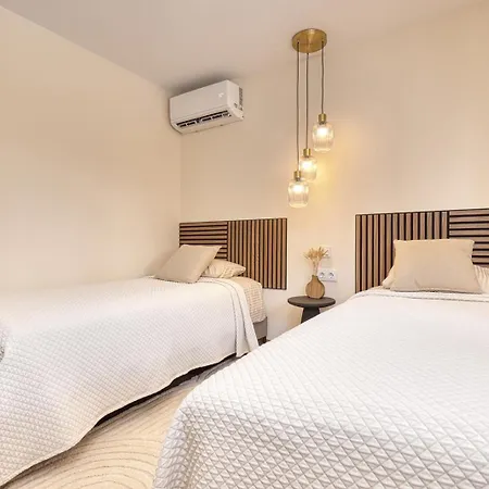 Waves & Pines El Paraiso, Benamara إِستيبونا