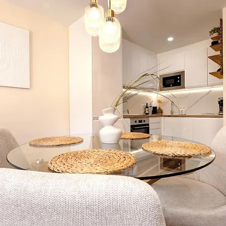 Waves & Pines El Paraiso, Benamara * إِستيبونا