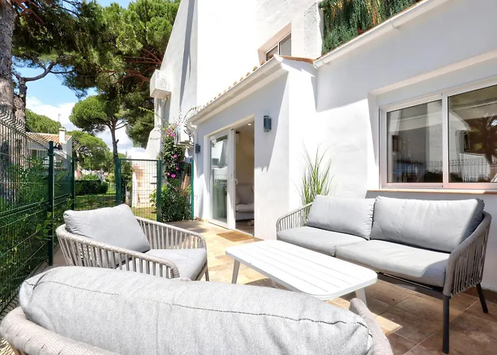 Waves & Pines El Paraiso, Benamara 아파트 *