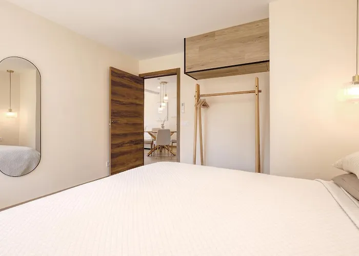 Waves & Pines El Paraiso, Benamara 아파트